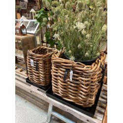 Firkantet bakke <br><br> sort <br><br> mega - 64 x 64 x 4 cm <br><br>