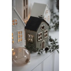 Hus t/ fyrfadslys <br><br> Vlg mellem 3 varianter <br><br> 