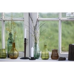 Vase m/ lille kant UNIKA <br><br> h 9 cm <br><br> 4 ass farver <br><br> Mundblst genbrugsglas