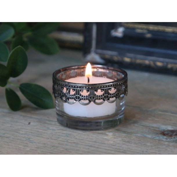 Fyrfadsstage <br><br> m. s�lv dekoration