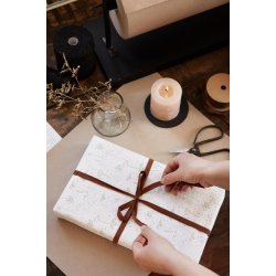 Bomuldsbnd <br><br> 5 m <br><br> Vlg mellem flere farver <br><br>