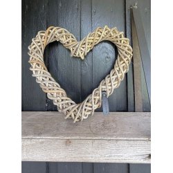 Rattan dekorationshjerte <br><br> Kubu <br><br> Mini <br><br> L38 x B38 x D6 cm <br><br>