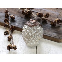 Julekugler <br><br> antique hvid <br><br> v�lg variant <br><br> RESTSALG <br><br>