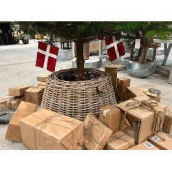 Maxi rattan <br> opsats/juletr�sskjuler <br><br> konisk <br><br> Kubu <br><br> �45/60 x H30 cm <br><br>