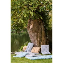 Madrashynde Lina <br><br> natur med sorte tynde striber <br><br> 50 x 100 <br><br> 