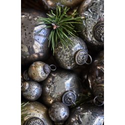 Julekugle <br><br>  9,5 cm <br><br> fattigmandsslv <br><br> soil <br><br>  