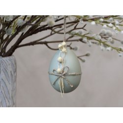 Pskeg m/trret blomster <br><br> vlg mellem 3 farver