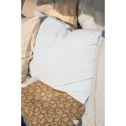Pudebetrk <br><br> 70 x 50 cm <br><br> lysebl m. tynde beige striber <br><br>
