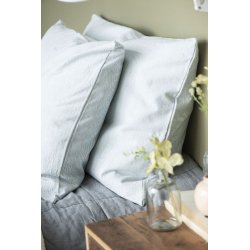 Pudebetrk <br><br> 70 x 50 cm <br><br> lysebl m. tynde beige striber <br><br>