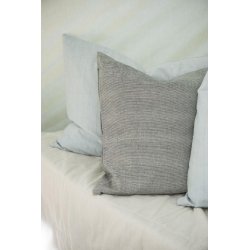 Pudebetrk <br><br> 70 x 50 cm <br><br> sort/beige striber <br><br>