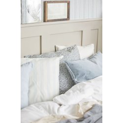 Pudebetrk Magnus <br><br> 60 x 60 cm <br><br> stvbl m. hvide striber <br><br>