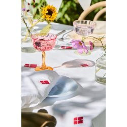 Stofserviet <br><br> 40 x 40 <br><br> Hvid med broderet dansk flag <br><br> 