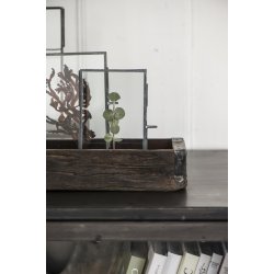 Tr�kasse m. metalbeslag <br><br> Unika <br><br> B: 14 H: 7 L: 43 cm <br><br> 