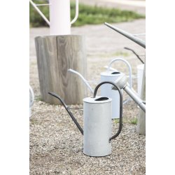 Vandkande <br><br> gr <br><br> m/sort hank og tud <br><br>  2,7 l <br><br> 