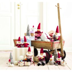 Hndlavet nisse <br><br> Stor <br><br> Vlg mellem 6 slags <br><br> 