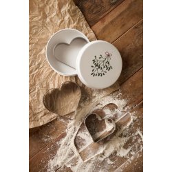 Dse med 3 hjerte-kageudstikkere <br><br> Mistelten p lget <br><br>