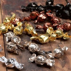 Fyldte Chokoladekugler <br><br> med karamelcreme <br><br> guld <br><br> 100 g <br><br>