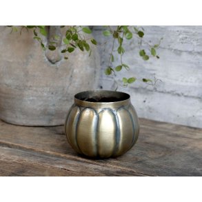 Fyrfadsstage m. riller <br><br> antique messing<br><br>