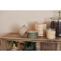 Stage glas <br><br> m. rattanflet <br><br> H: 6,4 / �: 6,4 cm <br><br> RESTSALG <br><br>