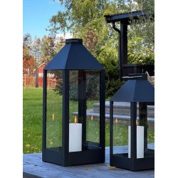Maxi lanterne <br><br> 22,5 x 22,5 x 60 cm <br><br> Sort <br><br> 