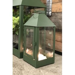 Midi lanterne <br><br> 19 x 19 x 42,5 cm <br><br> Olivengrn