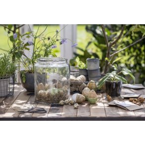 P�ske�g i tr� <br><br> st�ende <br><br> H 7,5 cm <br><br> 