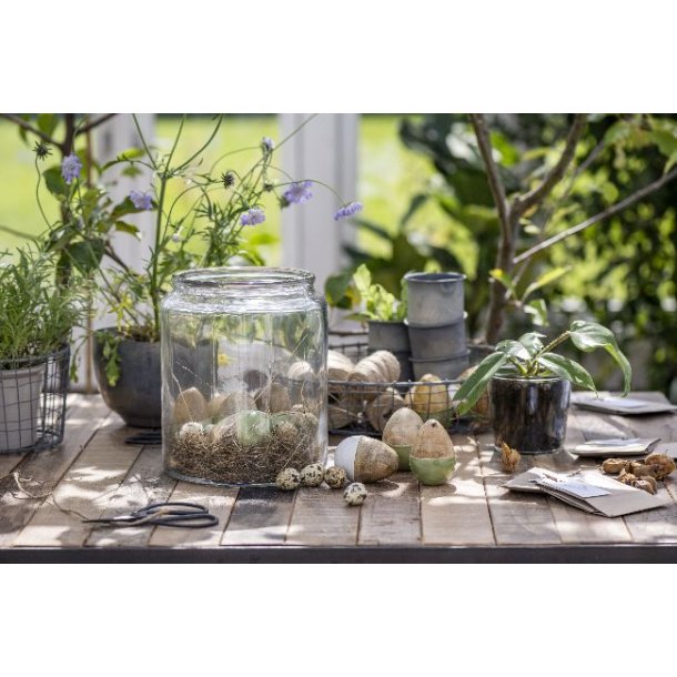 P�ske�g i tr� <br><br> st�ende <br><br> H 7,5 cm <br><br> 