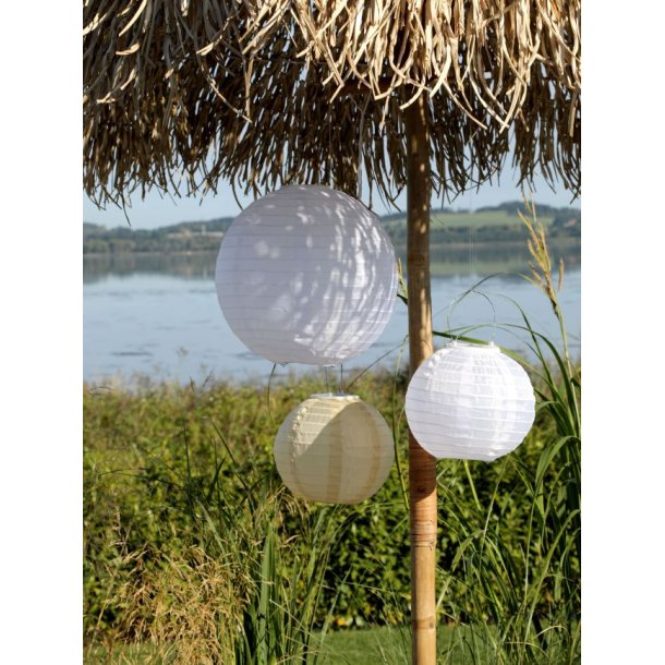 Solcellelampe <br><br> Stor - � 30 cm <br><br> V�lg mellem 3 farver <br><br>  RESTSALG <br><br>