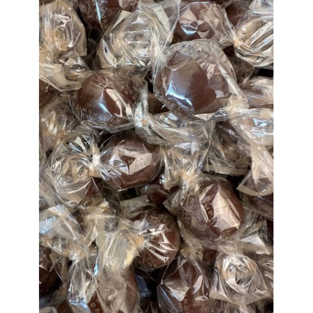 Karamel Kugler <br><br> karamel m/ Ls Sydesalt <br> med <br> lys chokolade <br><br> 100 g <br><br>