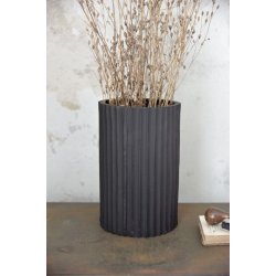 Vase <br><br> cylinderformet m/ riller <br><br> 21 cm