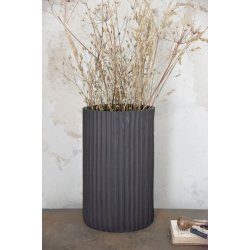 Vase <br><br> cylinderformet m/ riller <br><br> 23 cm